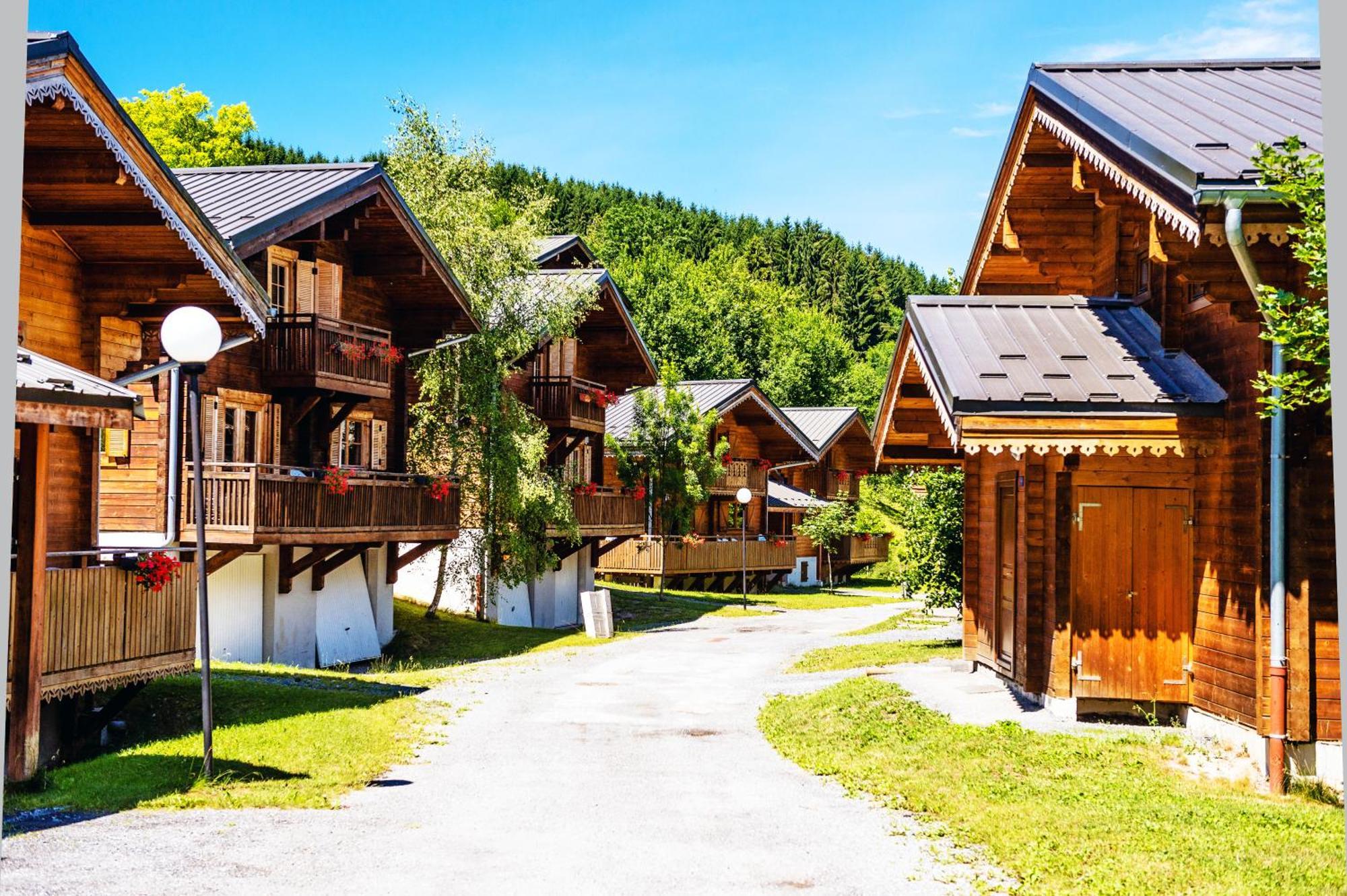 Residence Nemea Les Chalets Du Bois De Champelle Morillon Exterior foto