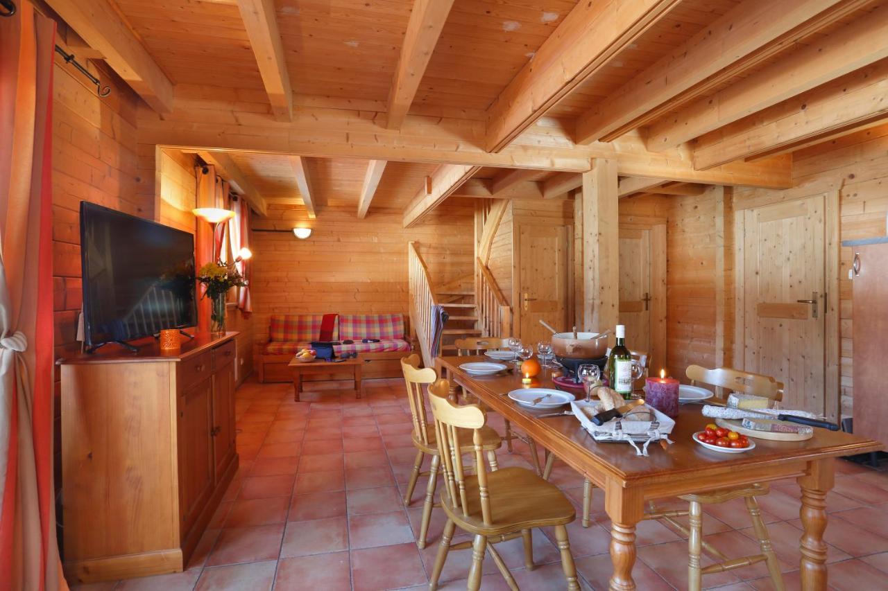 Residence Nemea Les Chalets Du Bois De Champelle Morillon Exterior foto